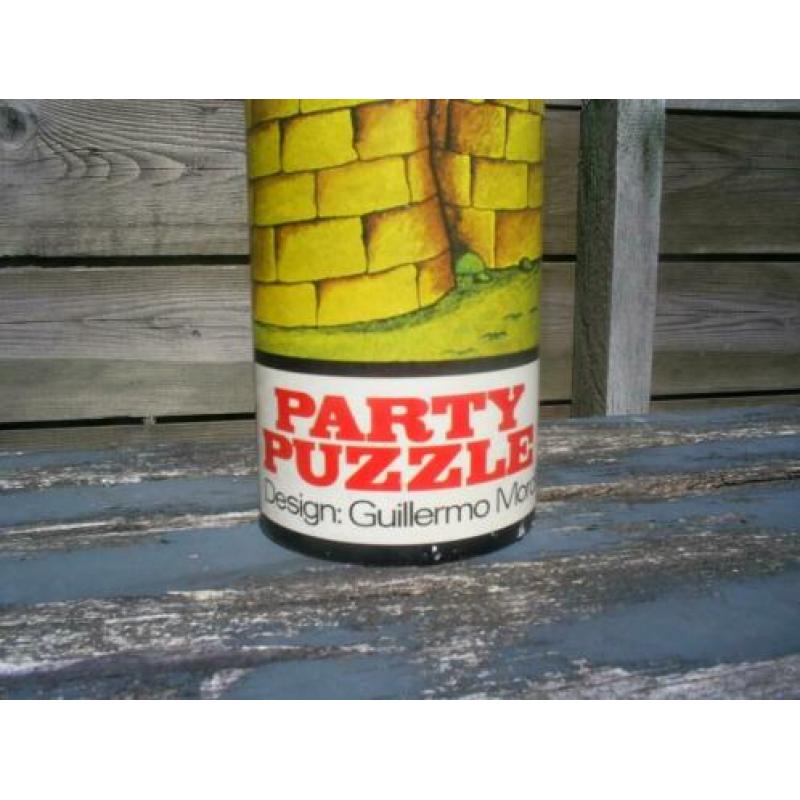 retro party puzzle (design:guillermo morrdillo)