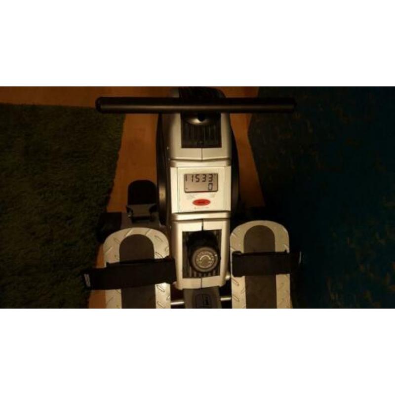 Roeitrainer Motion R9.7