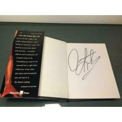 Dennis Rodman gesigneerd boek - Walk on the Wild side. NBA.
