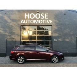 Toyota Avensis Wagon 1.8 Multidrive S Executive Navi / achte