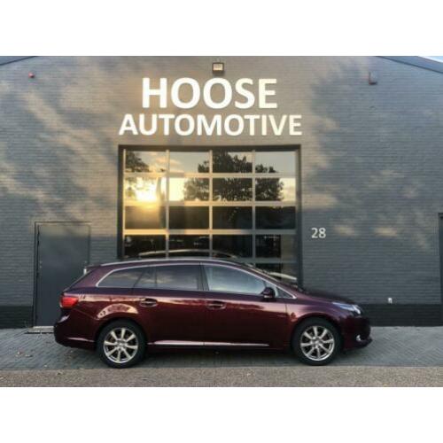 Toyota Avensis Wagon 1.8 Multidrive S Executive Navi / achte