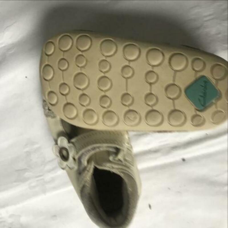 Clarcks crème witte ballerina’s maat 21