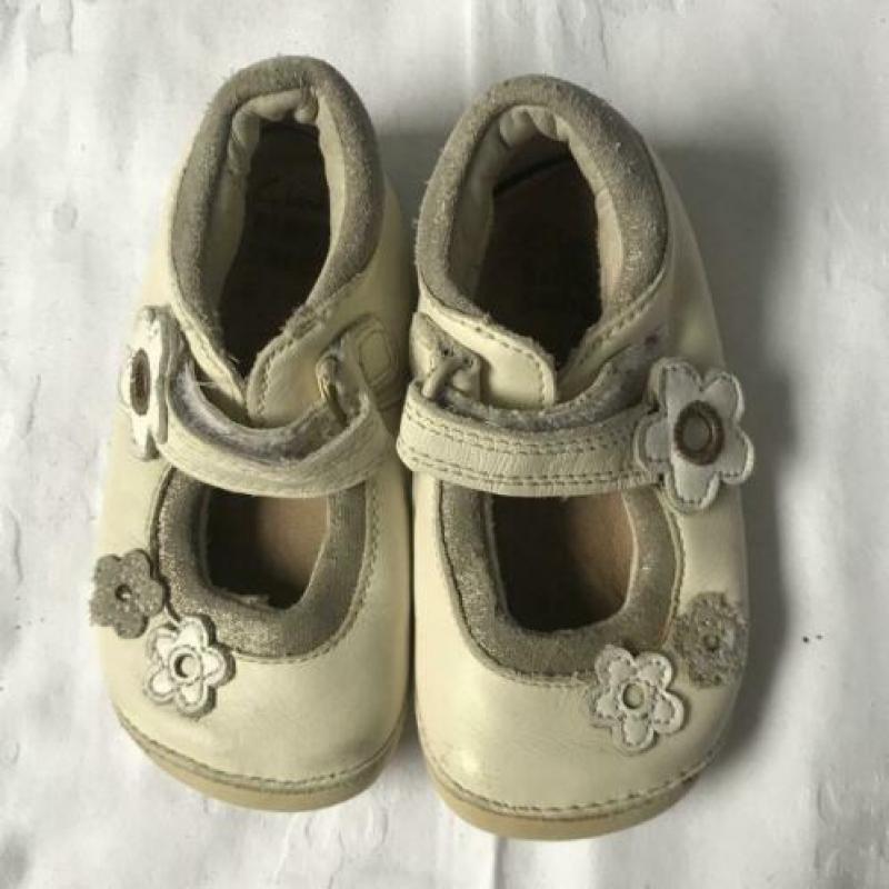 Clarcks crème witte ballerina’s maat 21