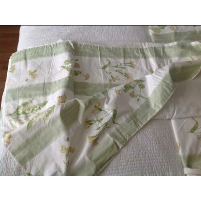 2 Laura Ashley gordijnen/lappen Cornflower stripe