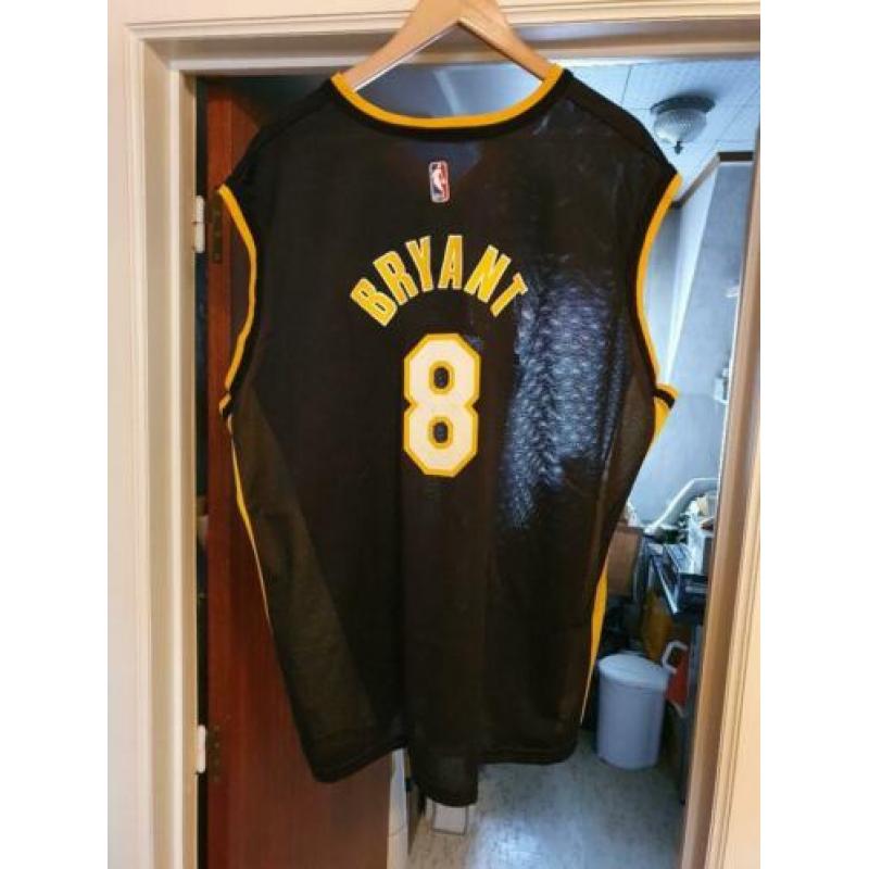 Kobe Bryant jersey size 48/xl merk champion