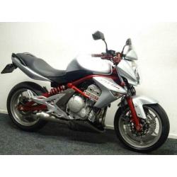 Bloedmooie zwarte Kawasaki ER-6 N Mivv demper (bj 2007)