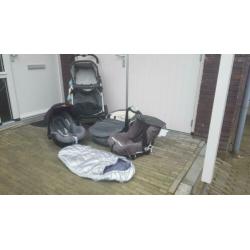 Mutsy kinderwagen combinatie te koop! Antraciet