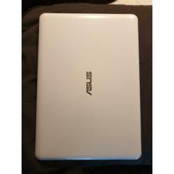 Een hele mooie bijna nooit gebruikte Asus laptop te koop