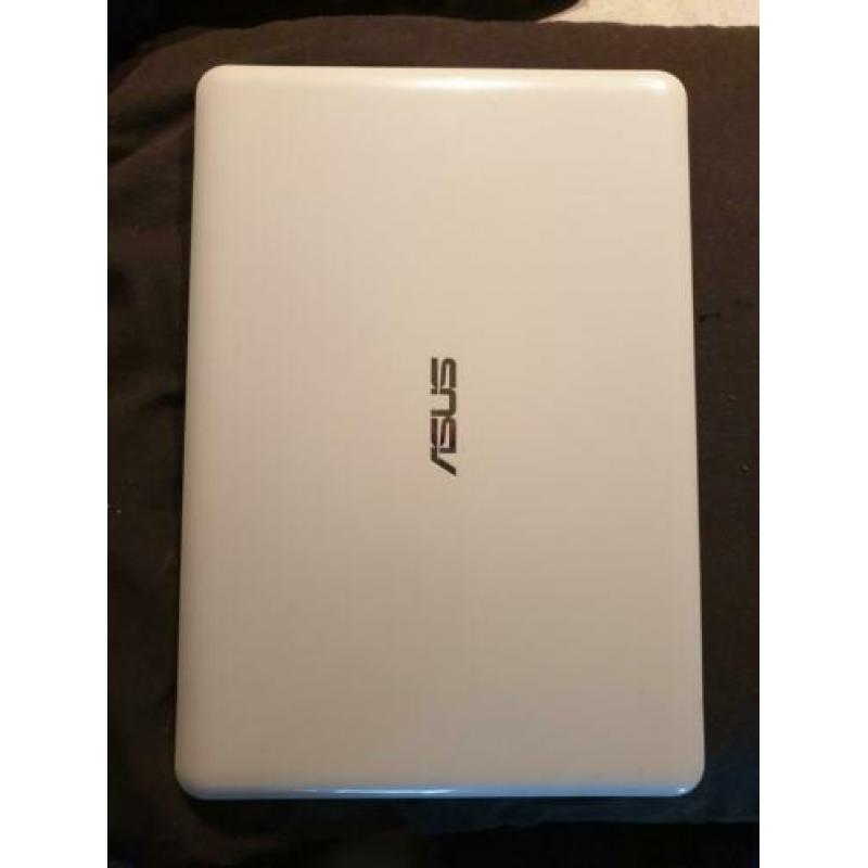 Een hele mooie bijna nooit gebruikte Asus laptop te koop