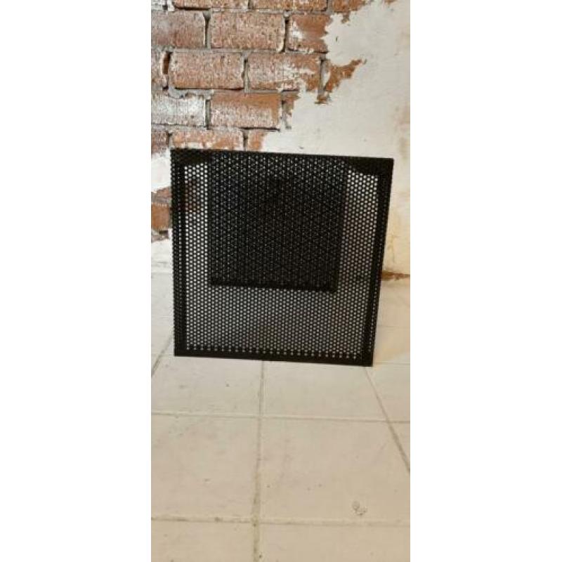 Vintage Retro zwarte bijzettafel Mathieu Mategot stijl