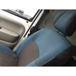 Renault Kangoo 1.2 16V Grijs kenteken , benzine uitvoering .