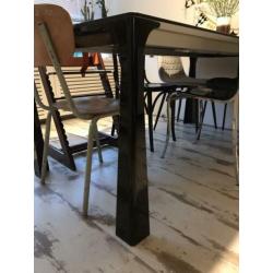 Uitschuifbare eettafel 4-6