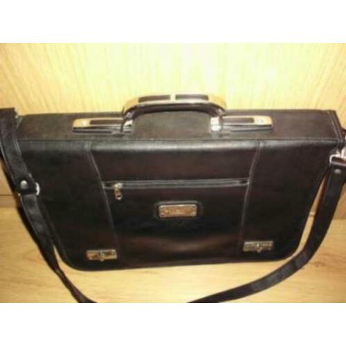 Aktetas dames Lowland Company zwart leer met metalen handvat