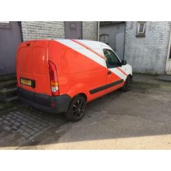 Renault Kangoo 1.2 16V Grijs kenteken , benzine uitvoering .