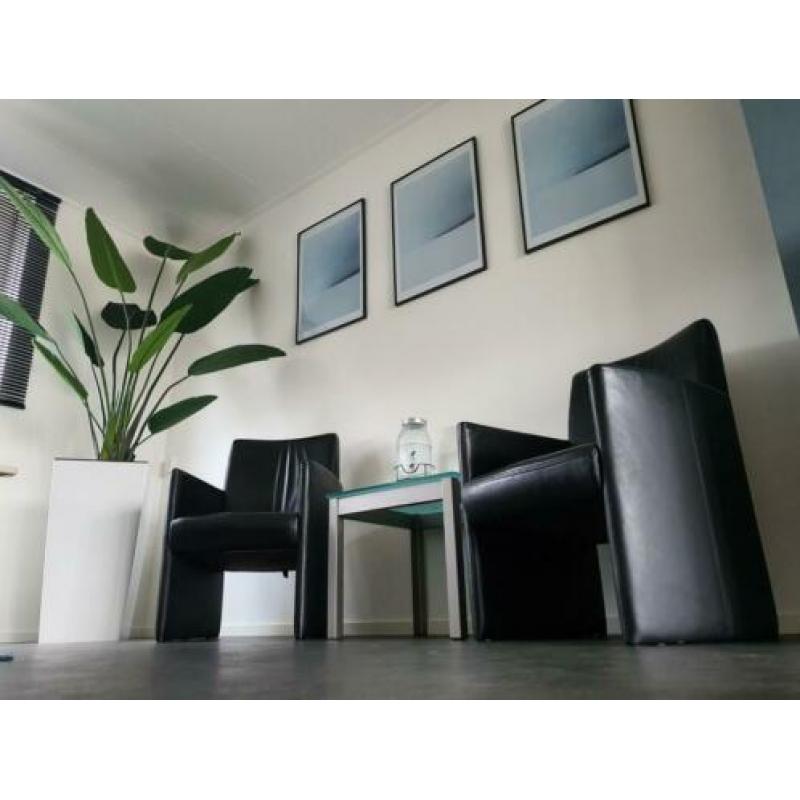 2 leren zwarte woonkamer stoelen | lounge