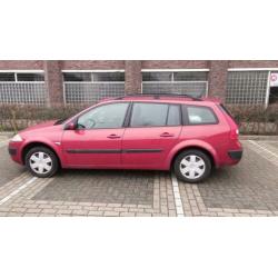 Renault Megane 1.6 16V GR Tour Autbas 2004 Rood