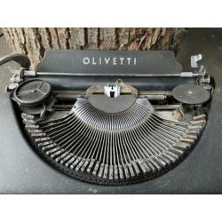 Antieke decoratieve typmachine van Olivetti Italië