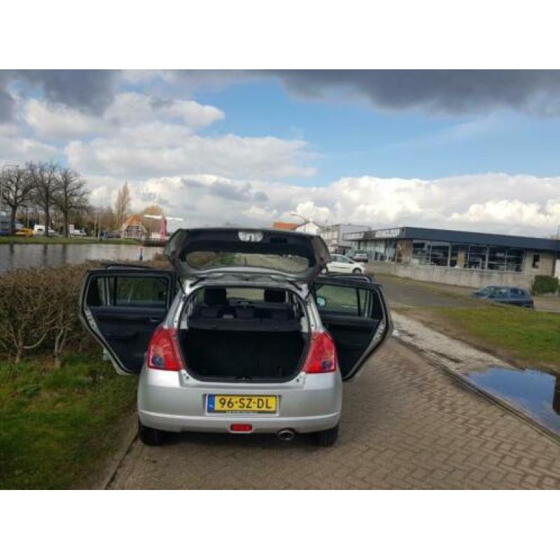 Suzuki Swift 1.3 5DRS 2006 Grijs