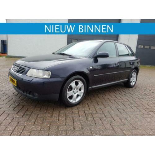 Audi A3 75 KW Met lichte schade aan de rechterkant