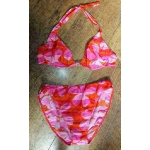 Hema cyclaam/rood bewerkte bikini mt 40 cup B