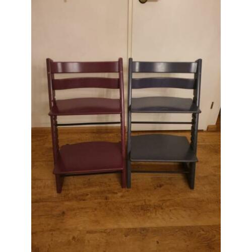 1 of 2 Stokke Tripp Trapp stoelen paars en blauw