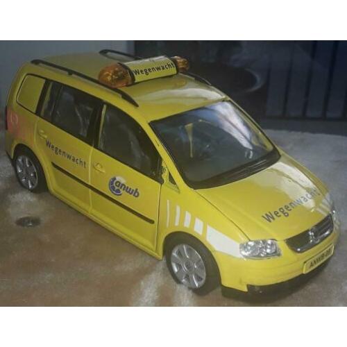 Anwb wegenwacht volkswagen touran 1:24 welly