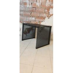Vintage Retro zwarte bijzettafel Mathieu Mategot stijl