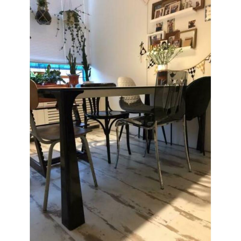 Uitschuifbare eettafel 4-6