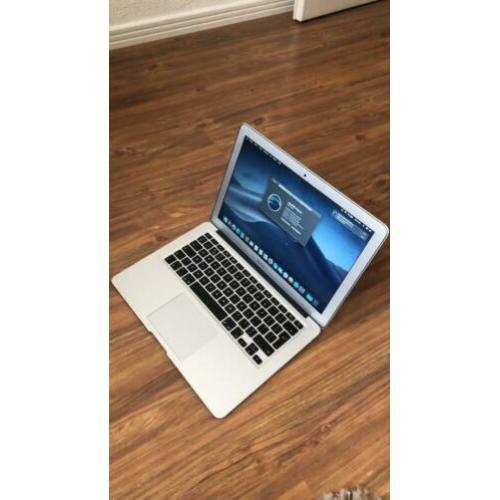 MacBook Air 2017 (aankoop 2018) als nieuw !!
