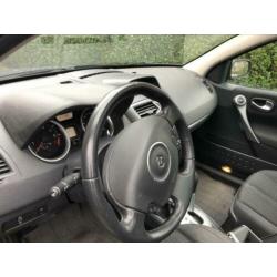Renault Megane 2.0 16V AUT S2005 2006 Grijs