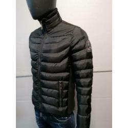 Parajumper Stone Island Dsquared Off white voorjaarsjassen