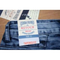 NIEUW spijkerbroek Retour maat 12 / 152 tapered fit Robby