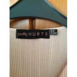 Sexy gave mooie Body van merk Pretty HURTS, maat 42 .Kleur R