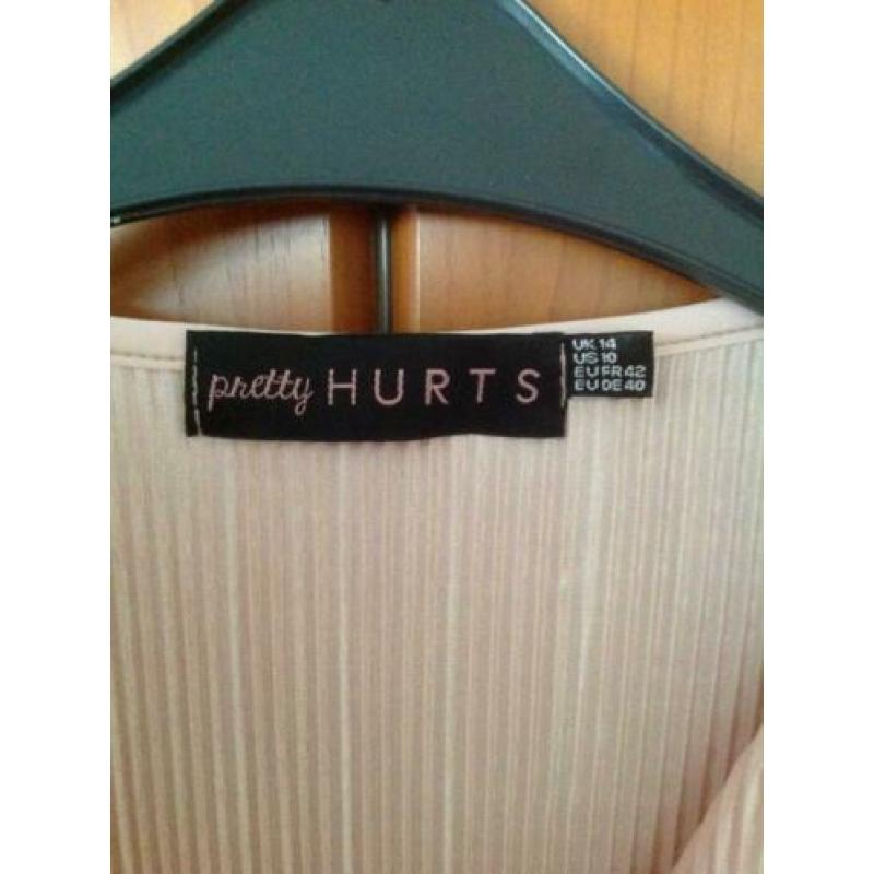 Sexy gave mooie Body van merk Pretty HURTS, maat 42 .Kleur R