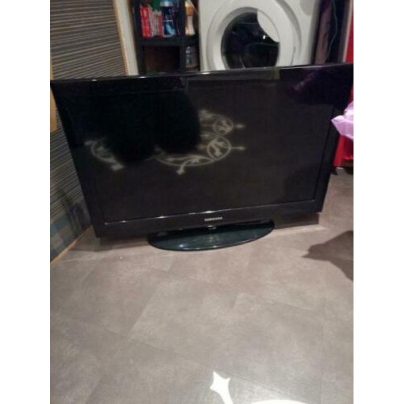 Samsung tv 80 cm