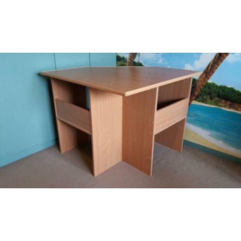 Buro voor in een hoek, 90 x 90.