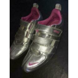NIKE Supergave zilveren sneakers Limited Edition , maat 38,5