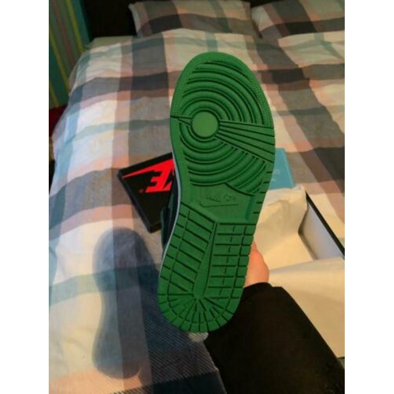 Nike air jordan 1 retro black / Pine Green Maat: 41