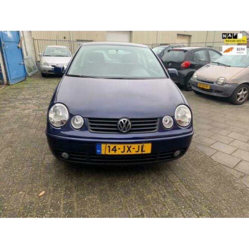 Volkswagen Polo 1.4-16V