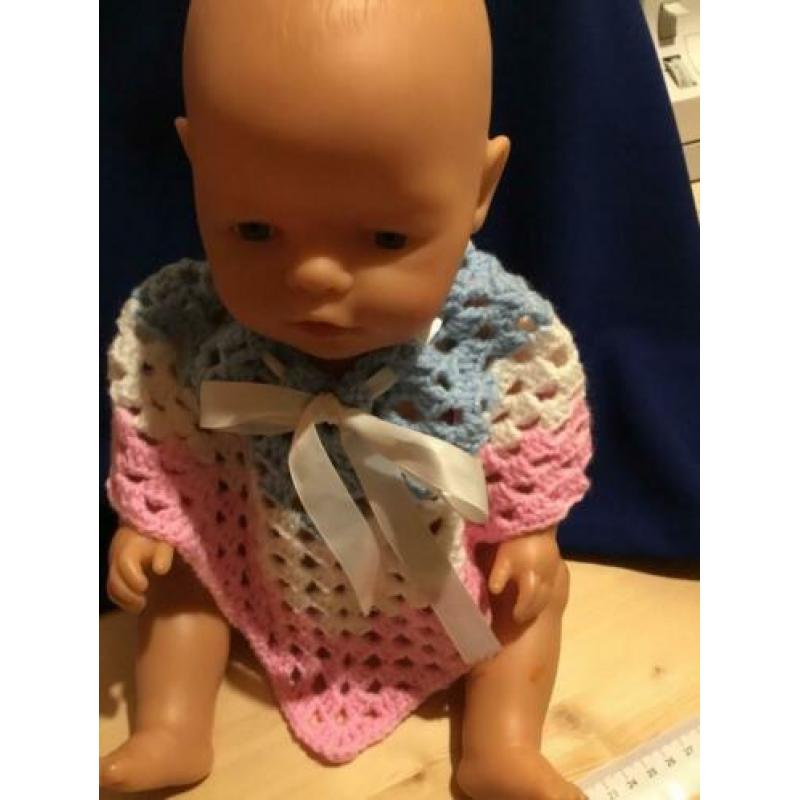 Poncho babyborn / baby born. Opbrengst KiKa.
