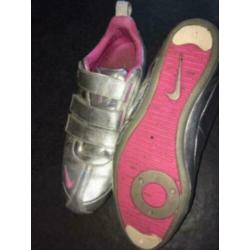 NIKE Supergave zilveren sneakers Limited Edition , maat 38,5