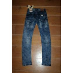 NIEUW spijkerbroek Retour maat 12 / 152 tapered fit Robby