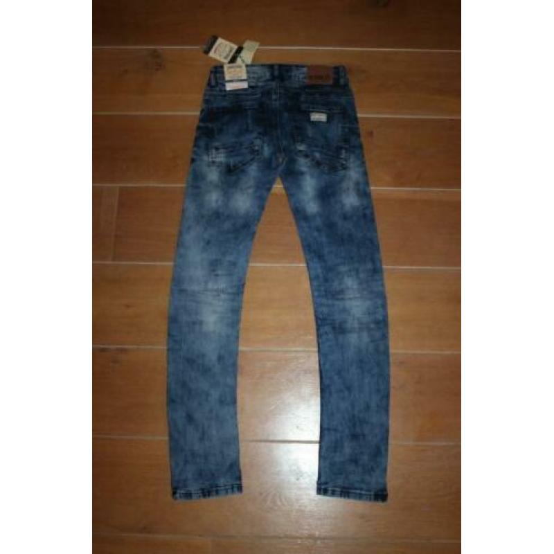 NIEUW spijkerbroek Retour maat 12 / 152 tapered fit Robby
