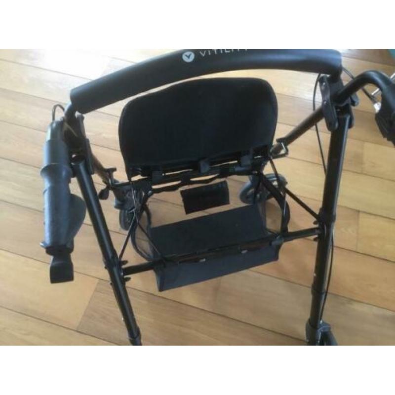 Rollator nauwelijks gebruikt