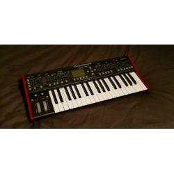 Behringer Deepmind 6 Synth