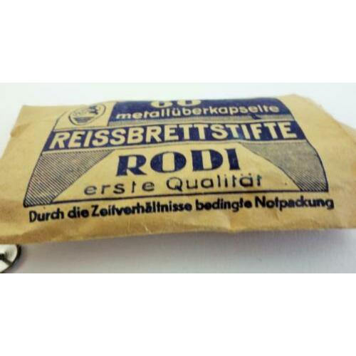 Pakje met 60 punaises in mint staat duitse ww2