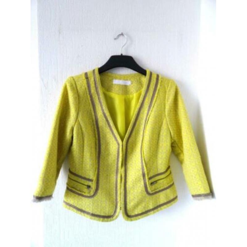 Jasje merk ZOI nieuwstaat boucle maat M kleur geel+beige