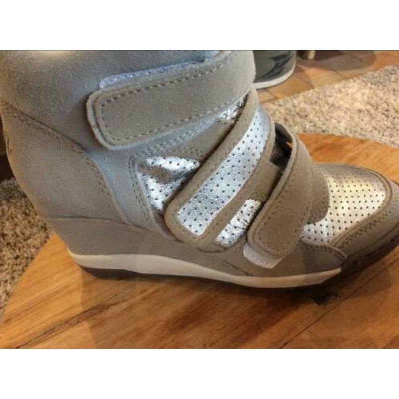 Sneakers Ash mt 38 nieuw!