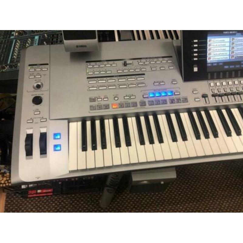 Yamaha Tyros 5 XXL (61) met garantie