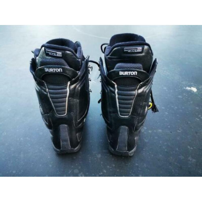 Flow snowboard 164 met Flow bindingen en Burton boots 45